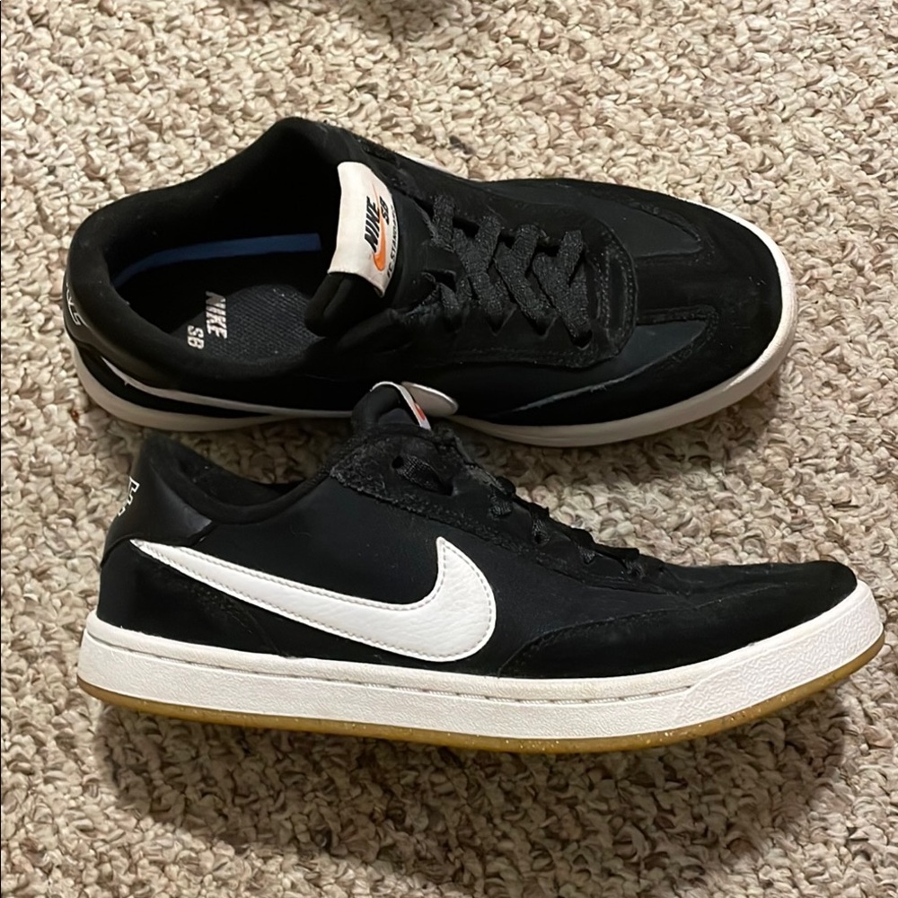 Nike Men’s Black White Swoosh Skate Shoes